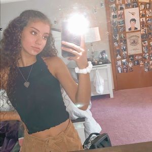 Meet your Posher, Alicia